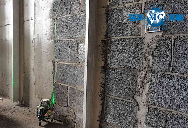 輕質(zhì)抹灰石膏沖筋打點是怎么做的？