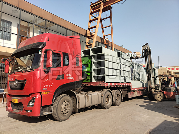 四立方主機，產量時產達15噸，于今日發(fā)往江蘇連云港